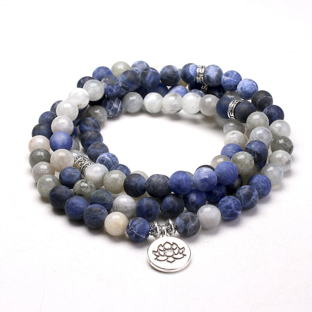 Bracelet mala en Sodalite et pierres de lune - l'atelier d'eos